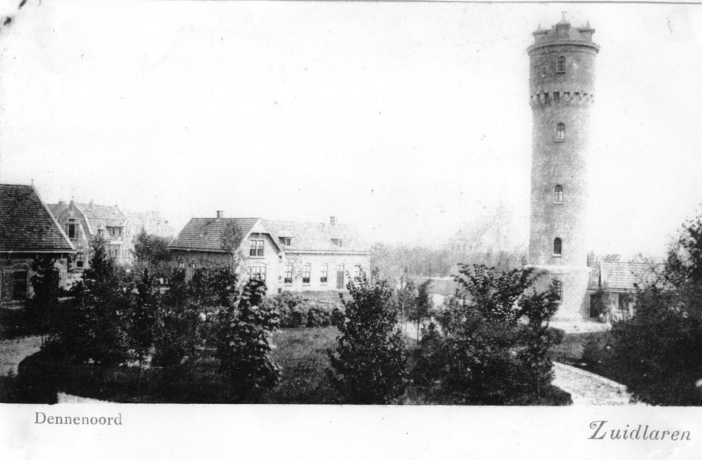 1900.00 - Keukengebouw, van links naar rechts: keukengebouw, paviljoen 6 (Middenpark), Economiegebouw, Watertoren met smederij.